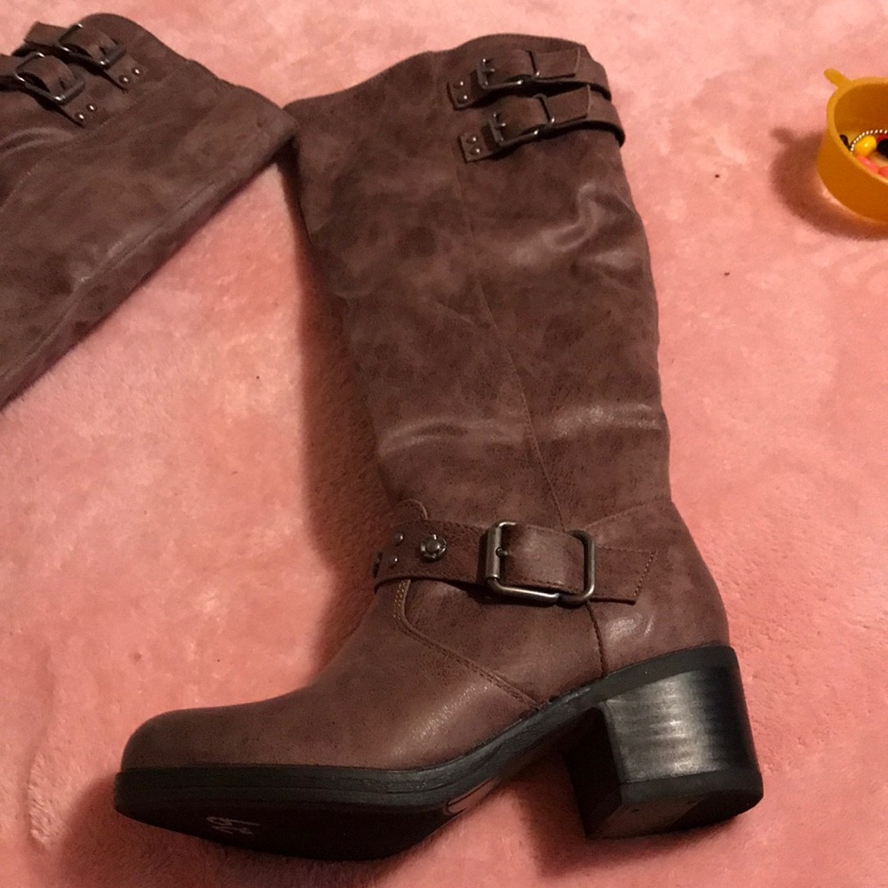 Carlos boots